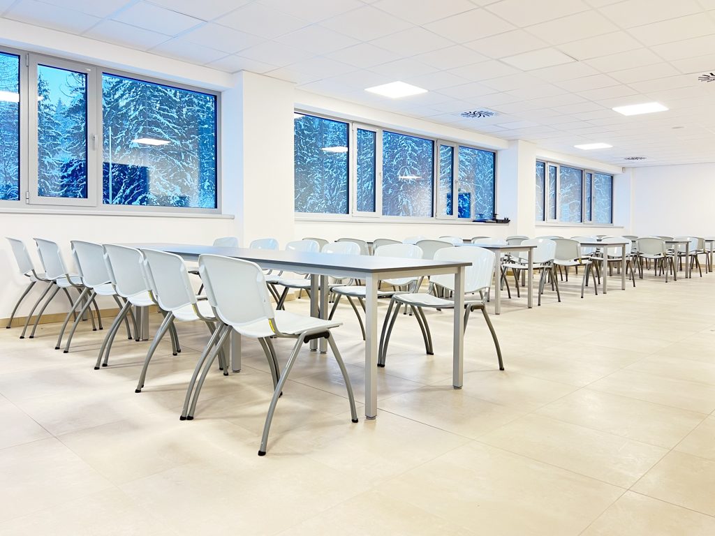 Jedálenské stoličky