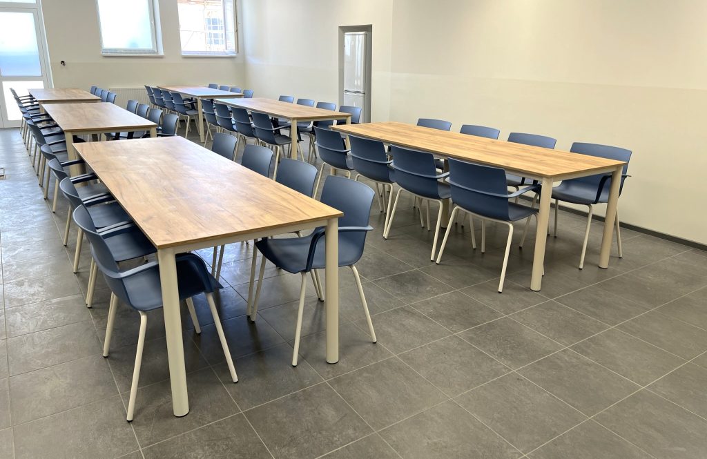 Jedálenské stoličky